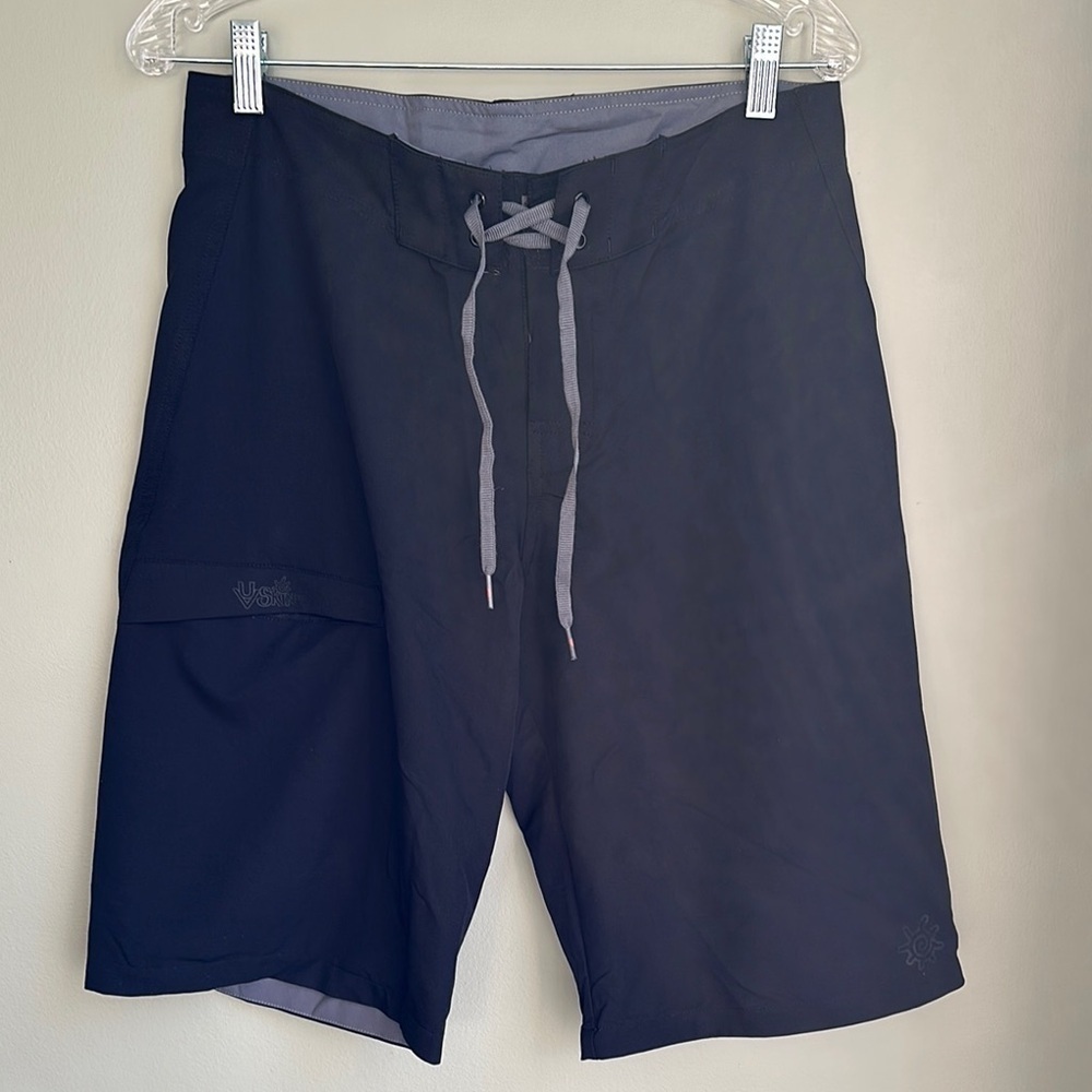 UVSkinz Black Board Shorts Summer  Swimming Unlined UV Protection Size 30